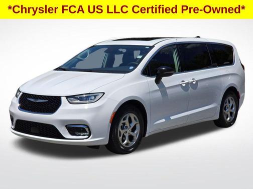 Bright White Clearcoat 2024 Chrysler Pacifica Limited