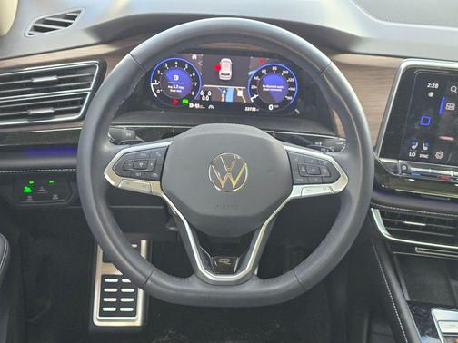 2024 Volkswagen Atlas 2.0T SEL Premium R-Line 4MOTION