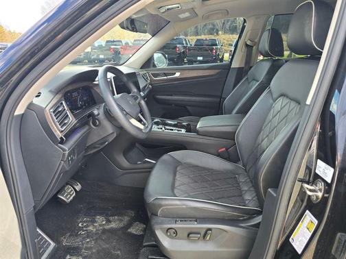 2024 Volkswagen Atlas 2.0T SEL Premium R-Line 4MOTION