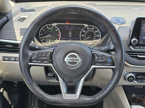 2020 Nissan Altima 2.5 SV