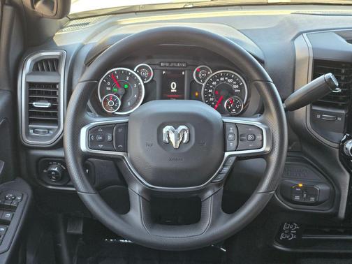 Bright White Clearcoat 2026 RAM 3500 Tradesman Crew Cab 4x4 8' Box