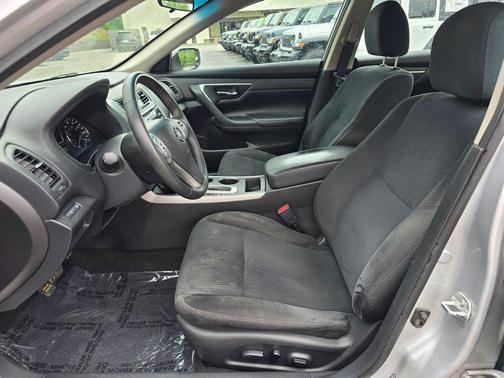 Brilliant Silver 2015 Nissan Altima 2.5 SV
