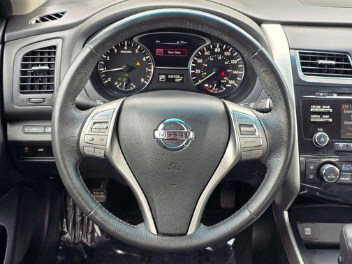 Brilliant Silver 2015 Nissan Altima 2.5 SV