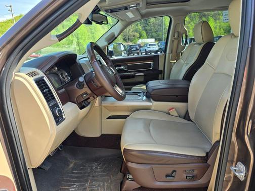 Walnut Brown Metallic Clearcoat 2018 RAM 1500 Longhorn