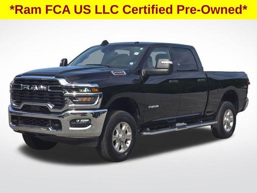 Diamond Black Crystal Pearlcoat 2025 RAM 2500 Big Horn Crew Cab 4x4 6'4' Box
