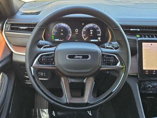 2025 Jeep Grand Cherokee L Summit