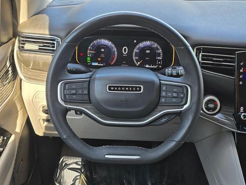 2022 Jeep Wagoneer Series II 4x4