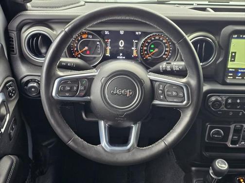 2023 Jeep Wrangler 4-Door Sahara 4x4
