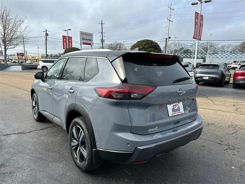 2025 Nissan Rogue SL