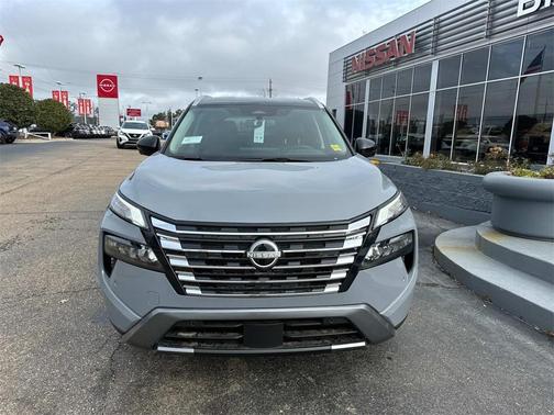 2025 Nissan Rogue SL