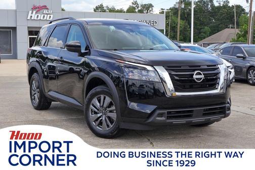 Super Black 2025 Nissan Pathfinder SV