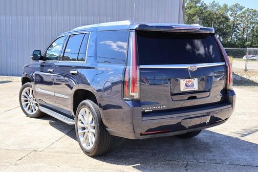 2020 Cadillac Escalade Luxury