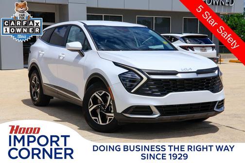 Glacial White Pearl 2025 Kia Sportage LX