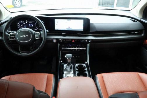2024 Kia Carnival SX