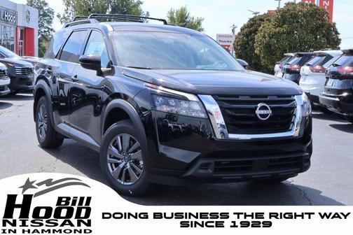 2025 Nissan Pathfinder SV