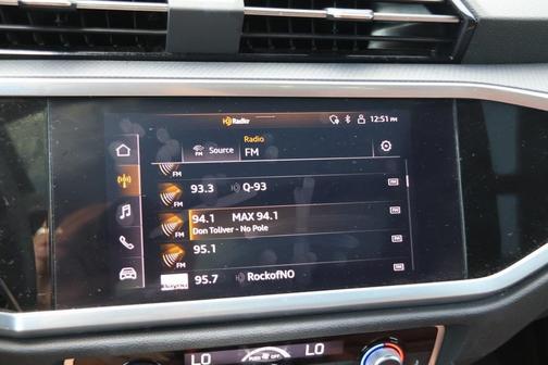 2022 Audi Q3 40 Premium