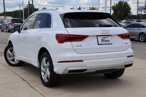 2022 Audi Q3 40 Premium