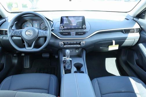 2025 Nissan Altima S