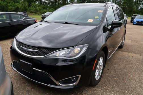 2020 Chrysler Pacifica Touring-L