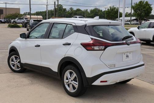 Fresh Powder 2025 Nissan Kicks Play S