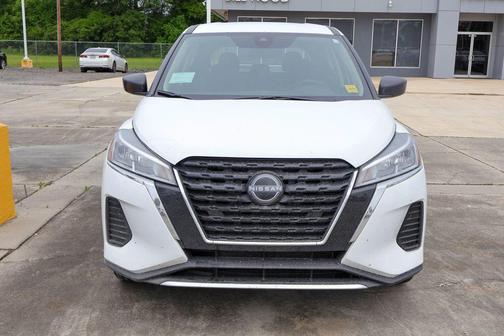 Fresh Powder 2025 Nissan Kicks Play S