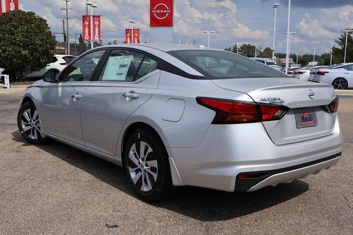 2025 Nissan Altima S