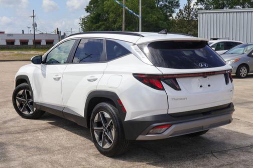 White Pearl 2025 Hyundai TUCSON SEL