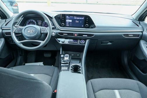 2022 Hyundai SONATA SEL