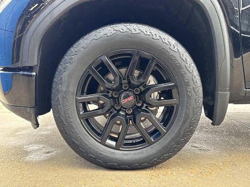 Onyx Black 2022 GMC Sierra 1500 Limited Elevation
