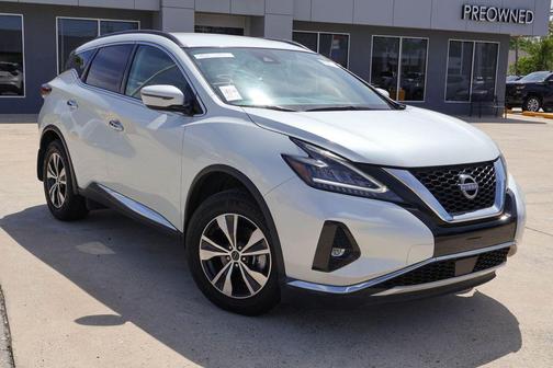 White 2024 Nissan Murano SV