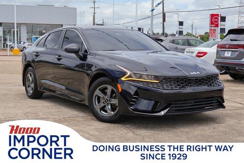 Ebony Black 2022 Kia K5 LXS