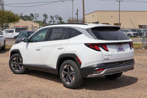 White Pearl 2026 Hyundai TUCSON SEL
