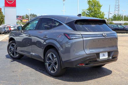 Gun Metallic 2026 Nissan Murano SV