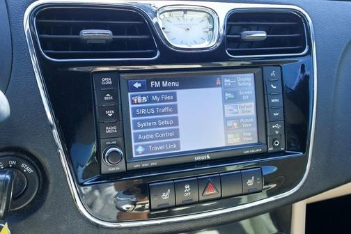 2013 Chrysler 200 Limited