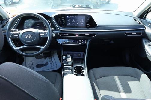 2022 Hyundai SONATA SEL