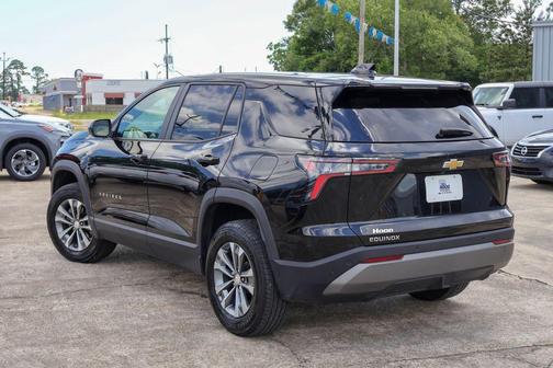 Mosaic Black Metallic 2025 Chevrolet Equinox LT