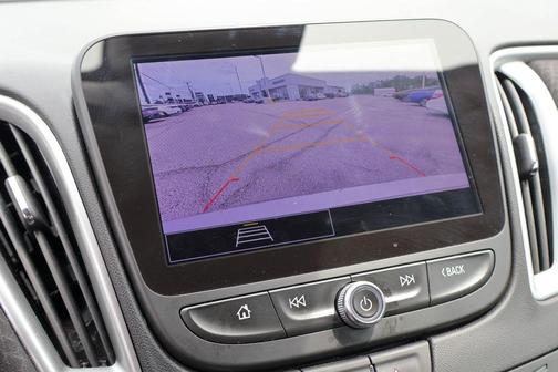 Mineral Gray Metallic 2023 Chevrolet Malibu LT