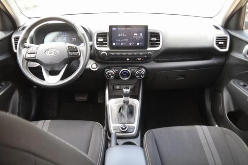 2024 Hyundai VENUE SEL