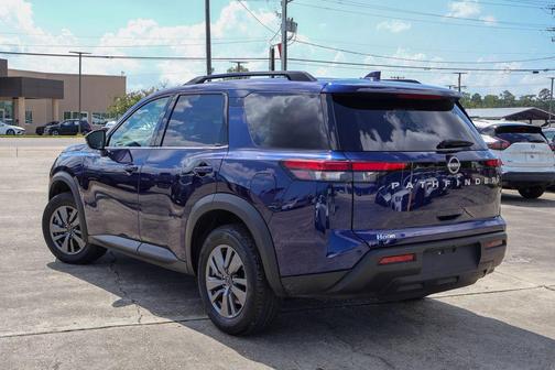 Deep Ocean Blue 2025 Nissan Pathfinder SV