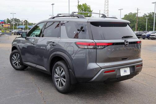 Gun Metallic 2026 Nissan Pathfinder SL