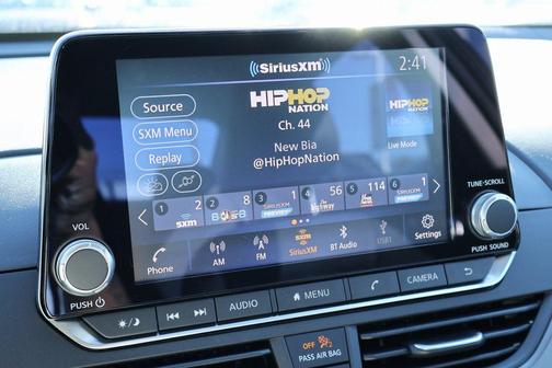 2025 Nissan Altima SR