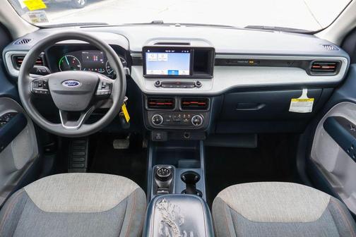 Oxford White 2022 Ford Maverick XLT
