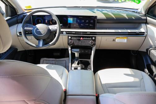 White Pearl 2026 Hyundai TUCSON SEL