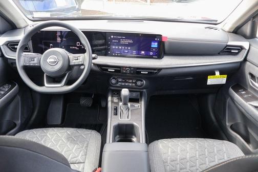 Super Black 2026 Nissan Kicks SV