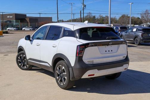 2025 Nissan Kicks SV