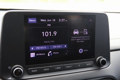 2022 Hyundai KONA SEL