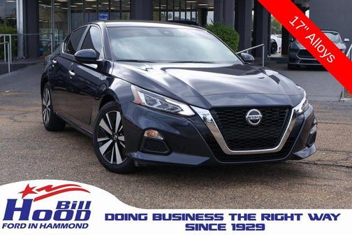 2022 Nissan Altima 2.5 SV