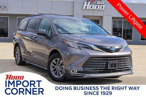 2022 Toyota Sienna XLE