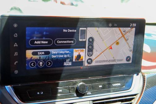 Brilliant Silver Metallic 2023 Nissan Altima 2.5 SR