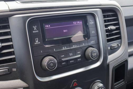 Bright White Clearcoat 2019 RAM 1500 Classic Tradesman